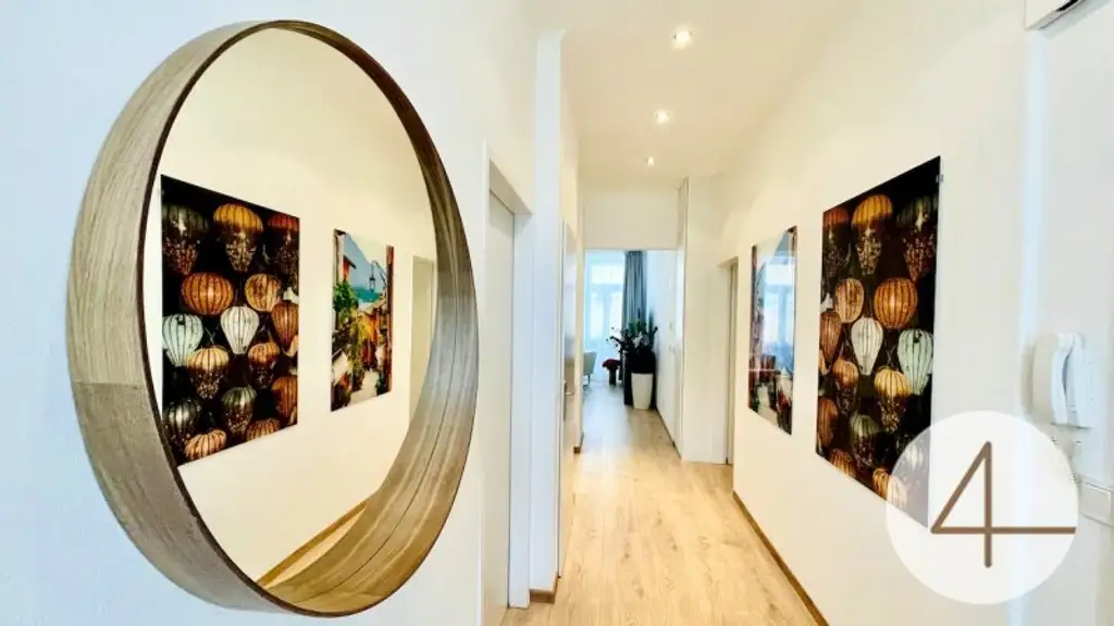 Neuwertig – sanierte Altbauwohnung – zentrumsnah – helle 3-Zimmer – Top-Infrastruktur
