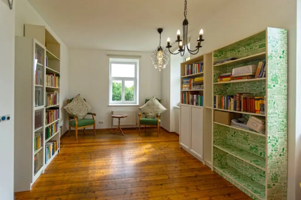 Charmante Wienerwald-Villa in erstklassiger Siedlungslage in Pressbaum