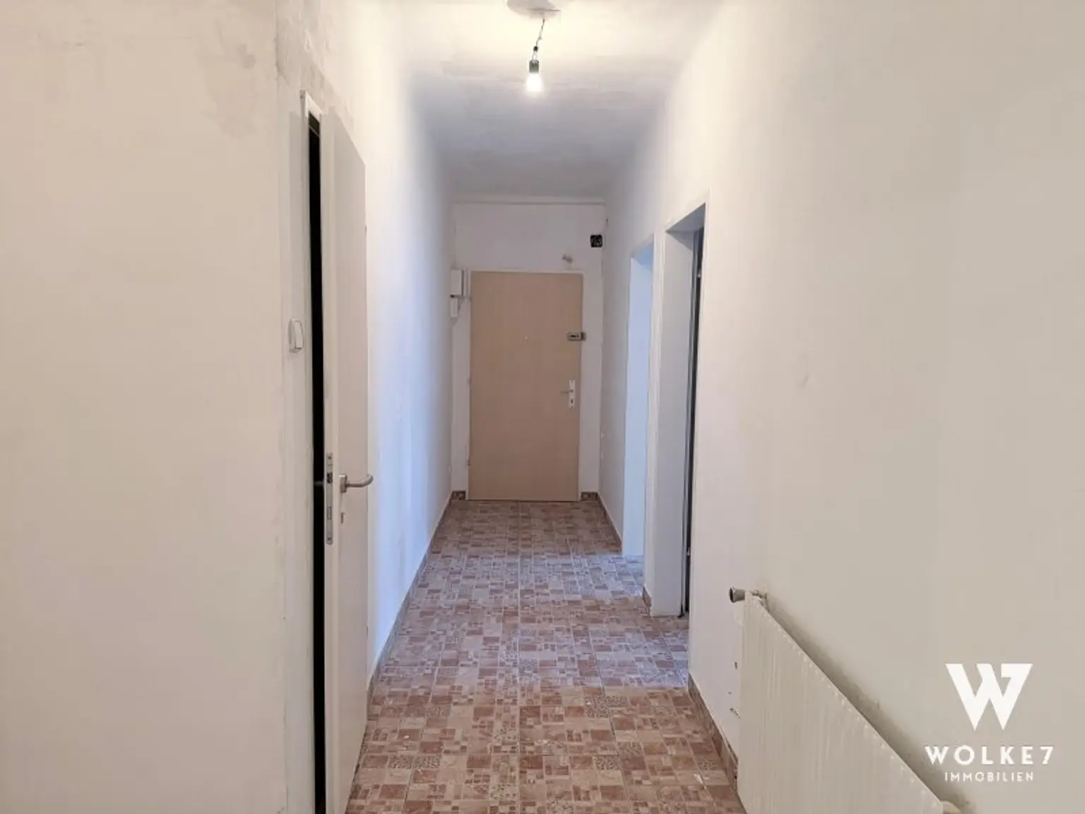 Großzügige 4,5-Zimmerwohnung mit separater Küche und Balkon in den Innenhof! | Beste Lage in 1140 Wien