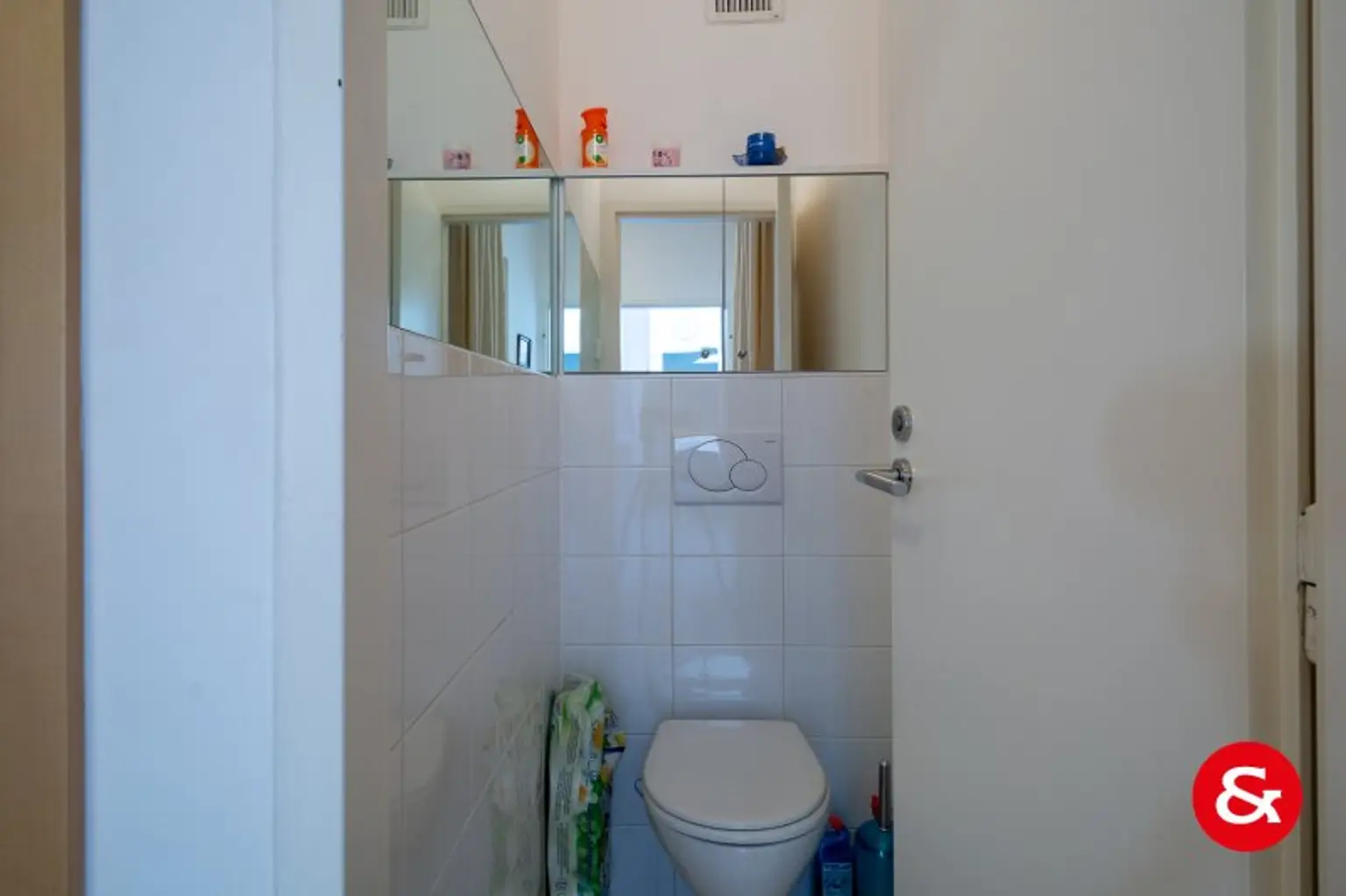DREIZIMMERWOHNUNG IN RUHELAGE  UND TOLLEM GRÜNBLICK!