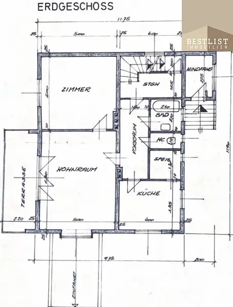 7 Zimmer Haus in Gainfarn - innen mit Renovierungsbedarf