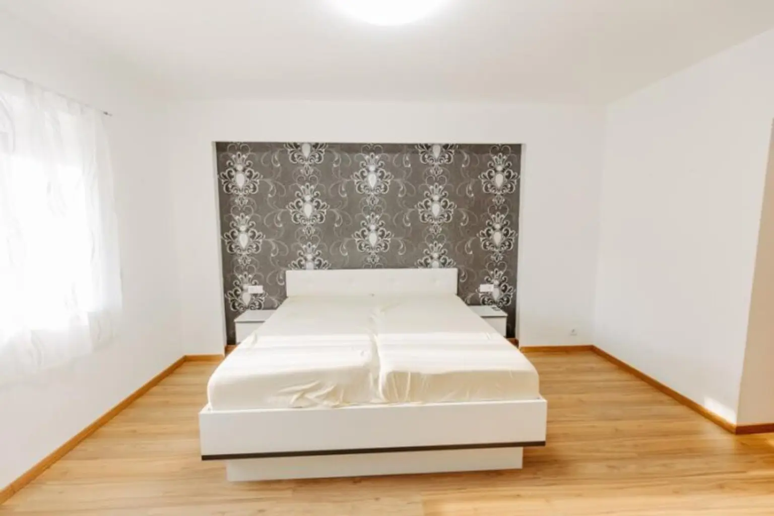 Verträumtes Bauernhaus neu adaptiert (2013) mit Toreinfahrt, Pool, Stadel und Schuppen