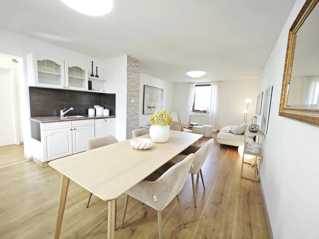 Hübsches Einfamilienhaus mit 4 Zimmer, Garten, Balkon und Parkplatz in Graz Wetzelsdorf