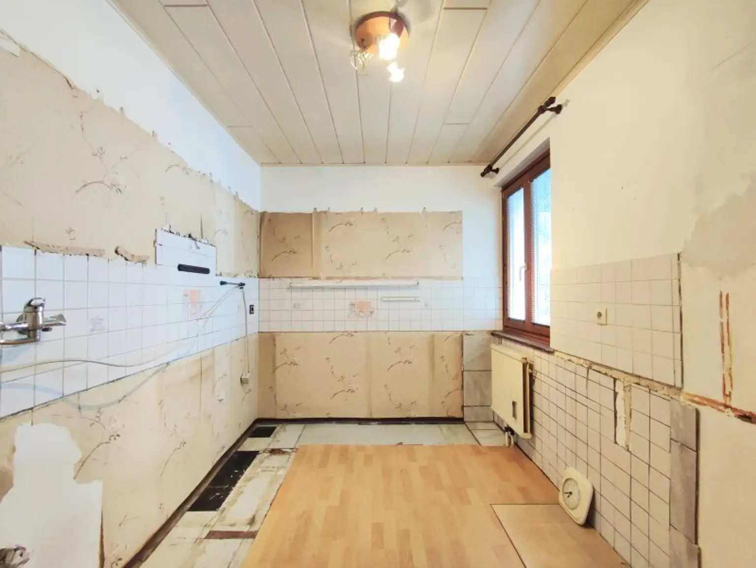 BLICK INS GRÜNE - 2 Zimmer mit Loggia direkt bei der U6