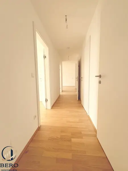 Gang Richtung Wohnzimmer