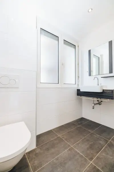 KEINE PROVISON I SONNIGE LOGGIA I KOMPLETT ERNEUERT I 3-ZIMMER-DOMIZIL I BESTE LAGE BEIM LEND I HELL & LUFTIG I RUHIGES WOHNEN I TIERFREUNDLICHES ZUHAUSE I PROJEKT WOHNEN I