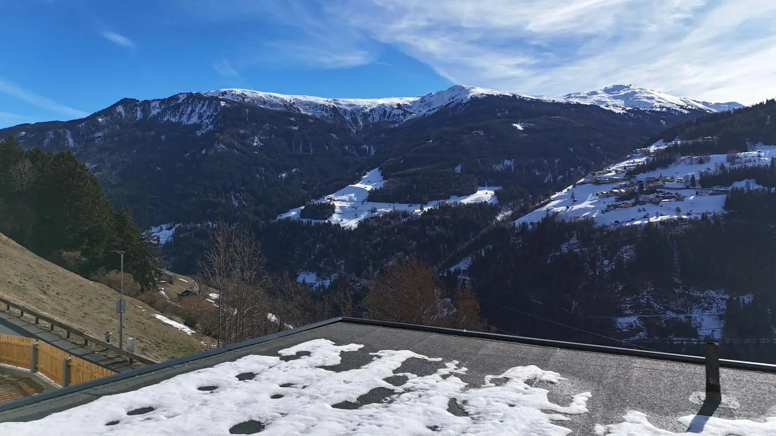 Fließ - Haus - Aussicht