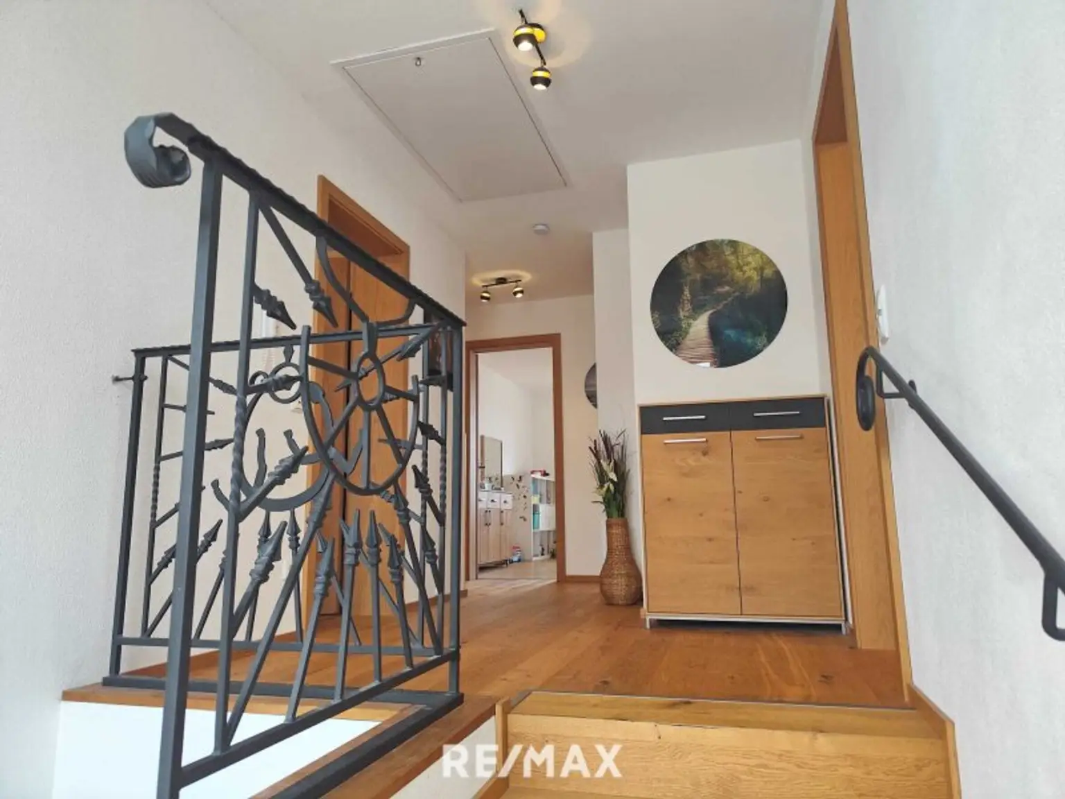 Stiegenaufgang ins Obergeschoss