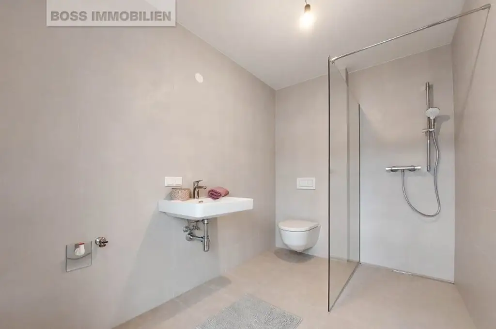 Graumannpark | Küche + Südwest Balkon