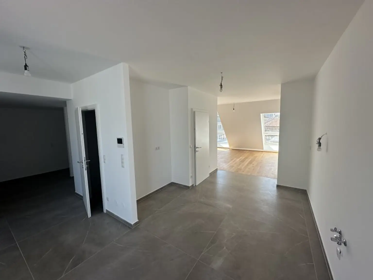 Traumdomizil in Wien: Maisonette mit Whirlpool, Sauna & Panoramablick!