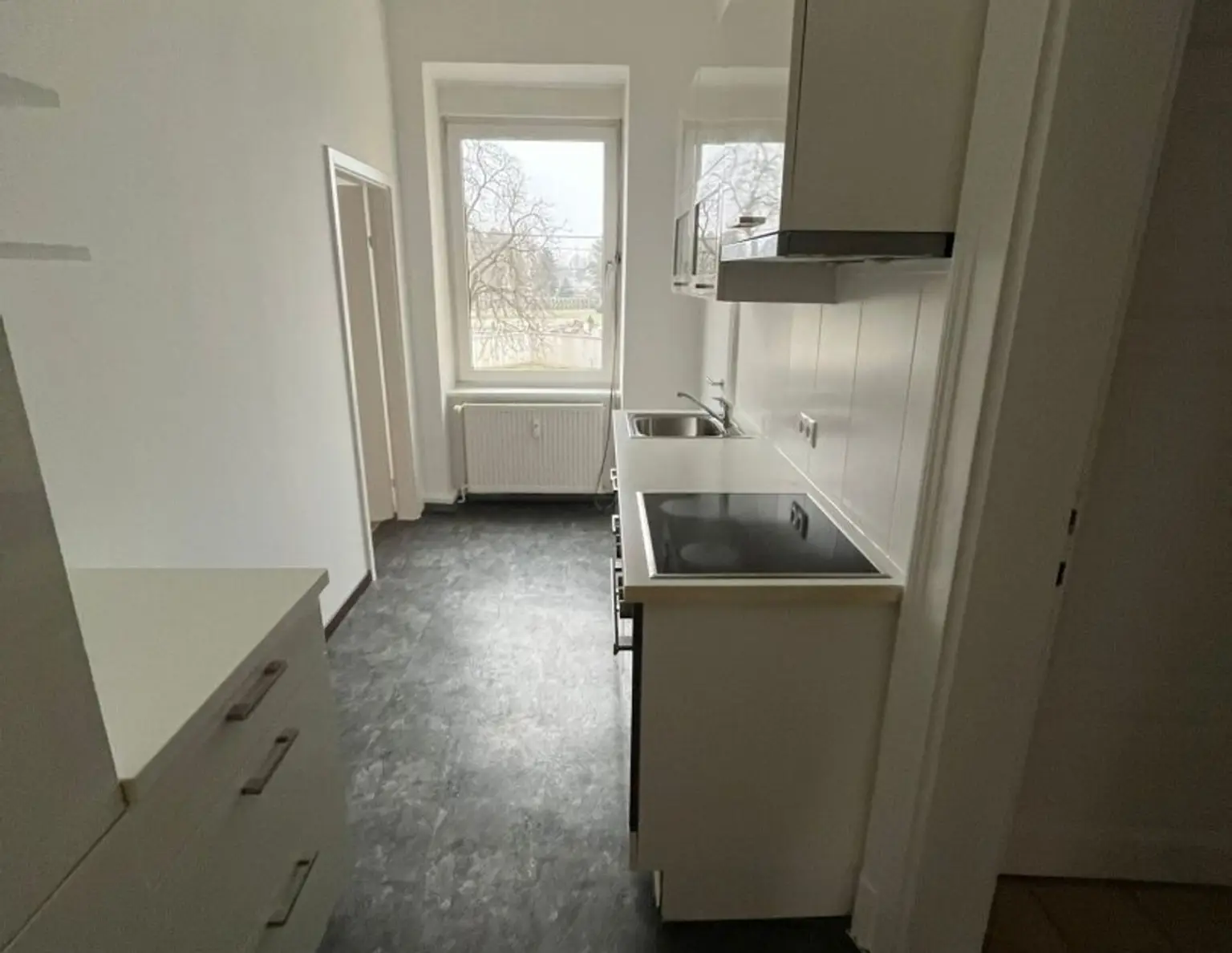 Attraktives 2,5-Zimmer-Zuhause in Kapellenstraße: Modern saniert, top angebunden, nähe Webling - zur Miete! Haustiere willkommen!