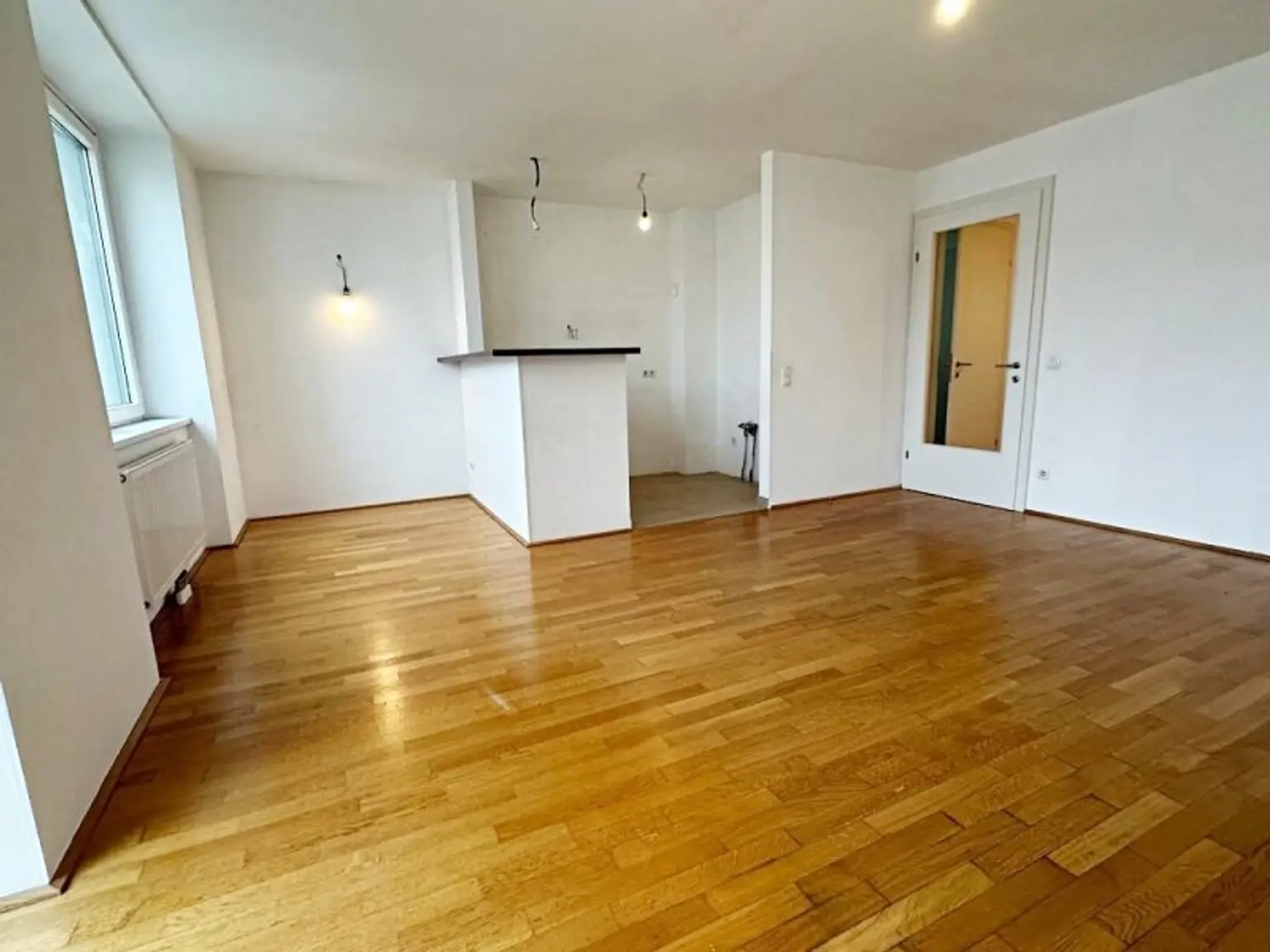 HUMBOLDTPLATZ, U1-NÄHE, 68 m2 Neubau inkl. 4 m2 Loggia, Wohnküche, 1 Zimmer, 3. Liftstock, Humboldtgasse