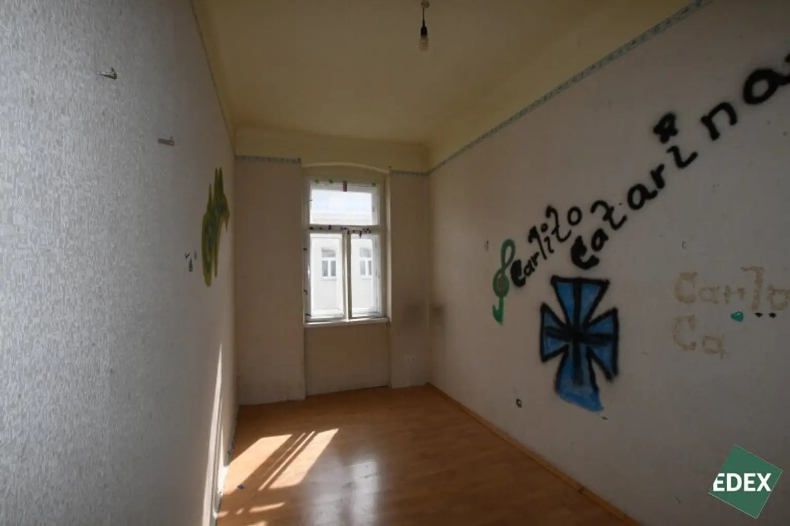 Sanierungsbedürftige 2-Zimmer-Altbauwohnung mit Entwicklungspotenzial – ca. 46 m² in zentraler Lage