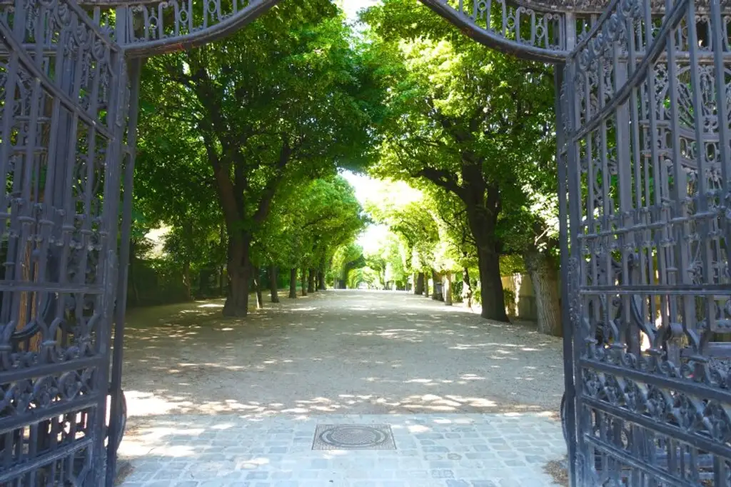 Bei SCHÖNBRUNN. Ruhig & Gemütlich WOHNEN.