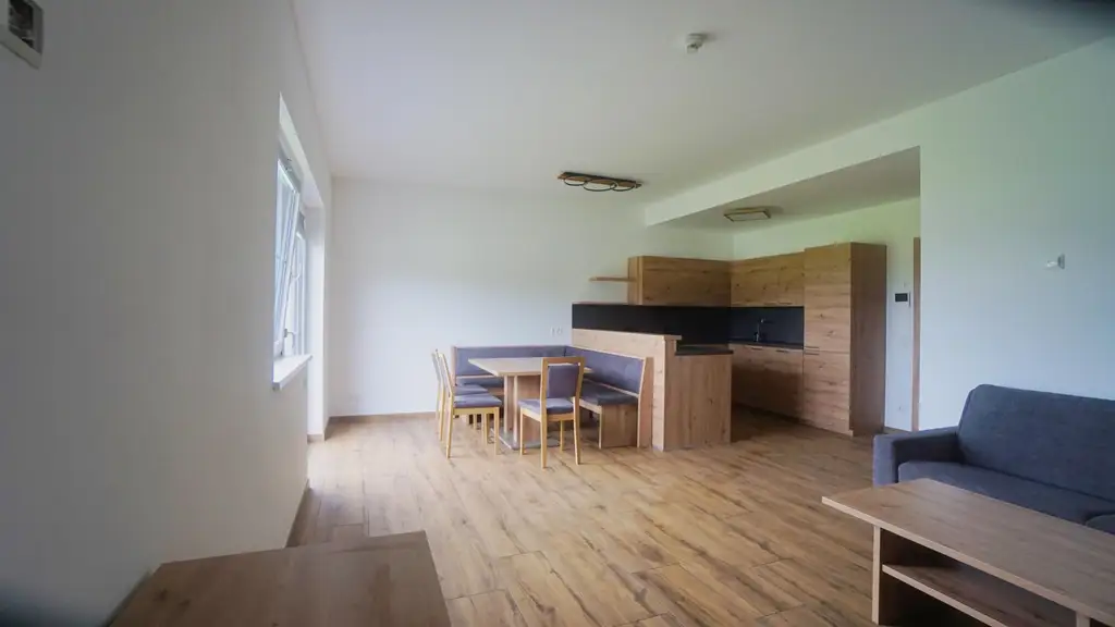 Moblierte, exklusive, lichtdurchflutete 4 Zimmer Wohnung / Kurzzeitmiete möglich