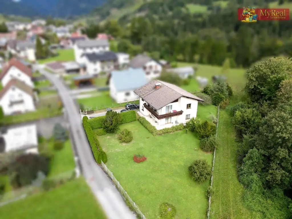 Sehr großzügiges Haus in Ruhelage