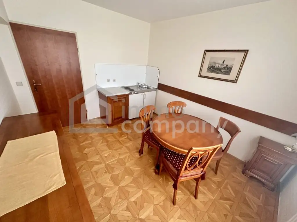Gemütliche Wohnung in Lassee: 39m² mit Stadtblick, Einbauküche und Parkplatz!