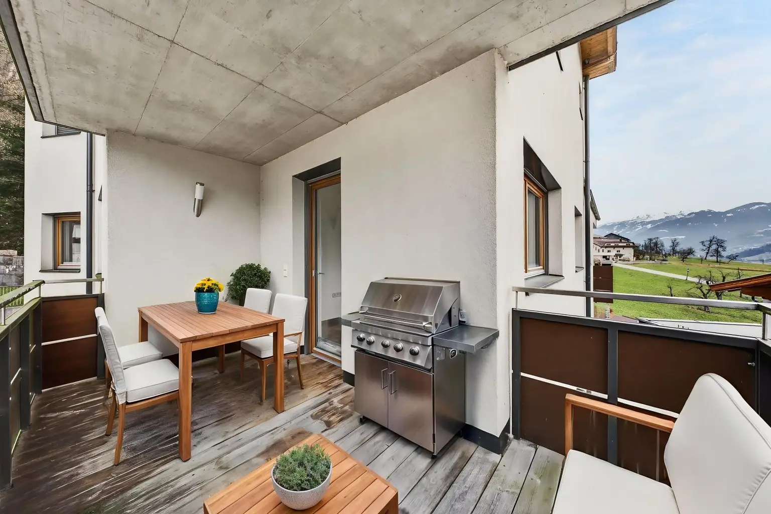 Terrasse Einrichtungsbeispiel / VR gestaged