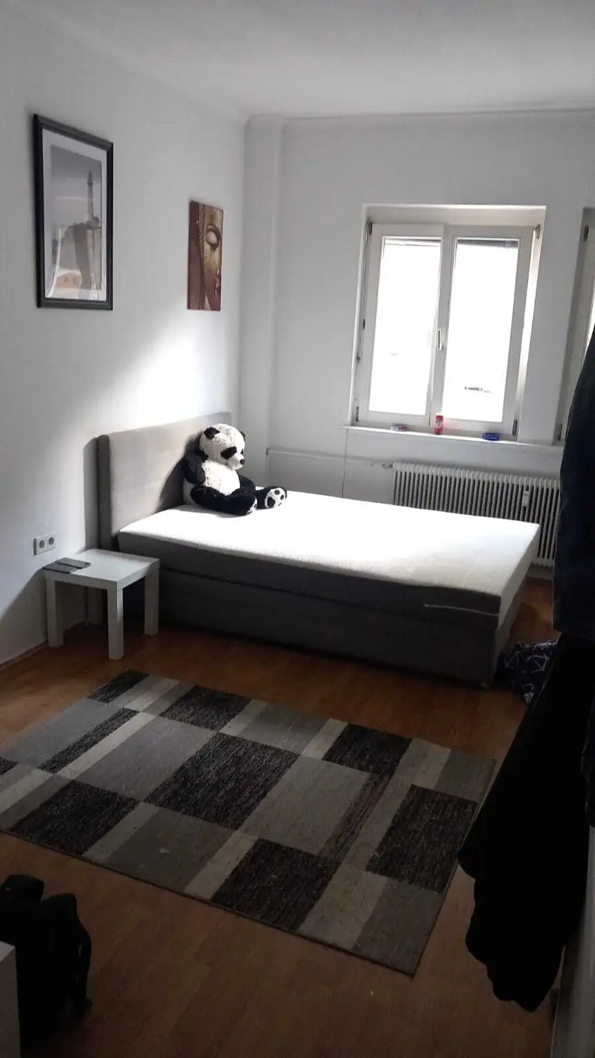 Unmöblierte 3-Zimmer-Altbauwohnung im Halbstock in Thörl nahe Kapfenberg zu mieten !