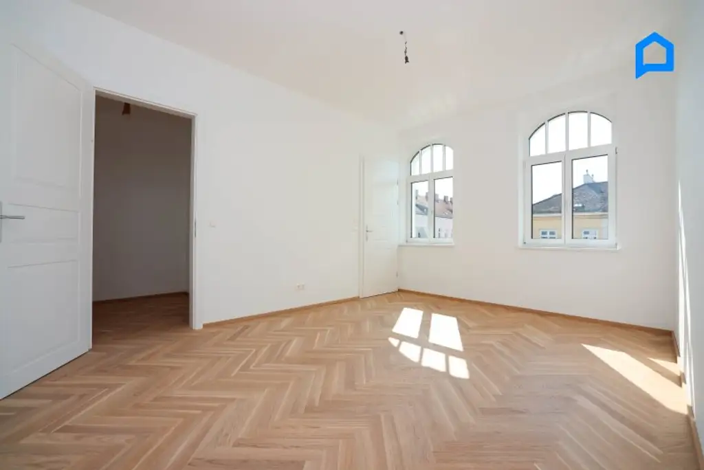 ERSTBEZUG, RUHIG, JETZT einziehen! Kernsanierter Albau mit modernster Ausstattung 106 m² Wohnfläche, TOP16 / 4 Zimmer plus Nebenräume 13,4m² SW-Balkon-Loggia