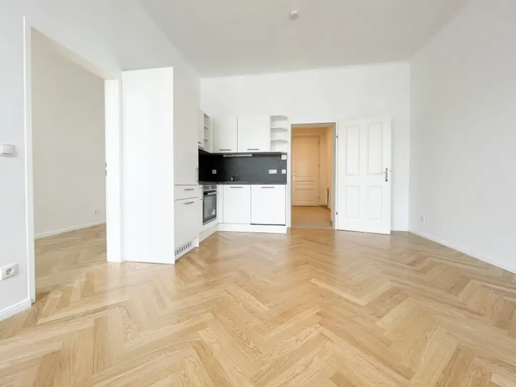 U3 "Hütteldorfer Straße": schön sanierte 2-Zimmerwohnung inkl. neuer Küche