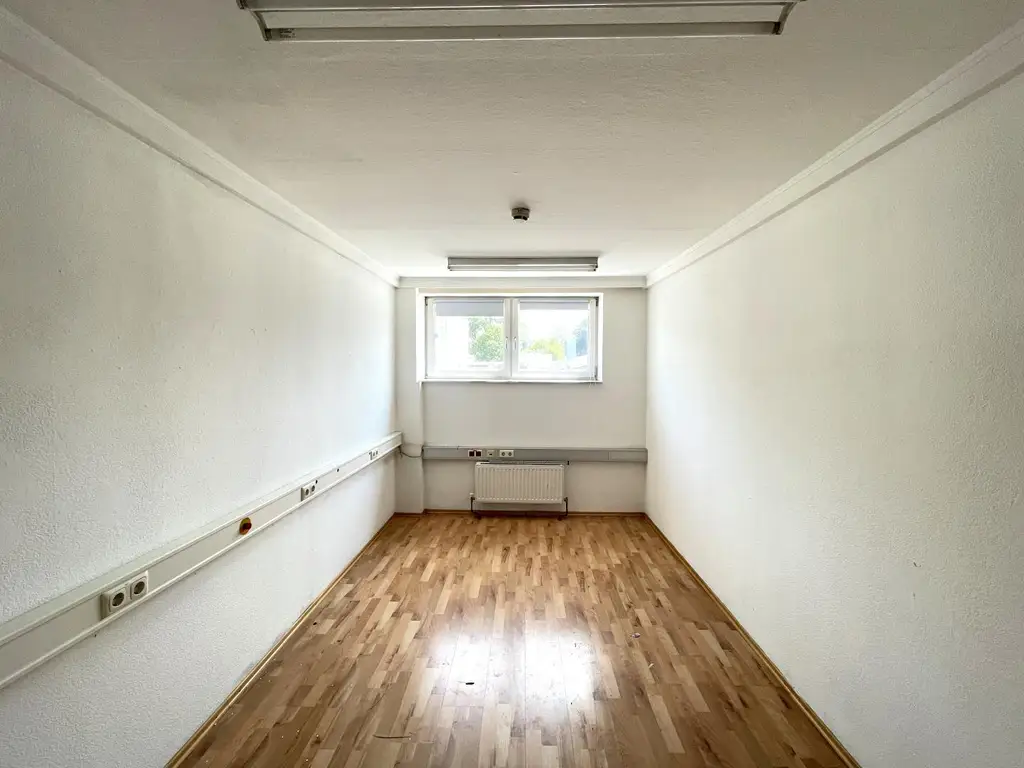 Bürofläche mit direktem Straßenbahnanschluss