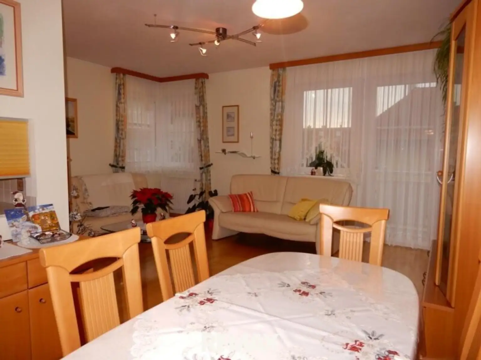 Wohnzimmer Bild 6