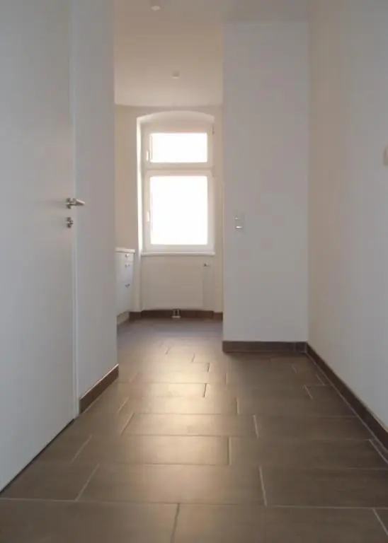 Helle 2-Zimmer-Wohnung mit Balkon - verfügbar ab Dezember 2025