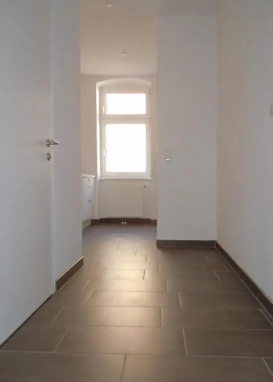 Helle 2-Zimmer-Wohnung mit Balkon - verfügbar ab Dezember 2025