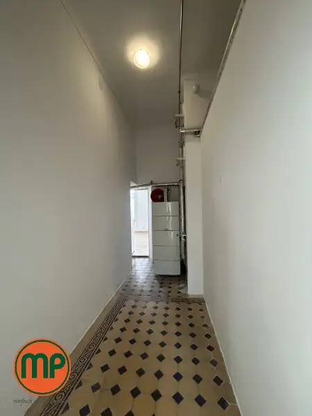 Charmante Altbauwohnung im Herzen der Stadt – frisch saniertes Bad & WC