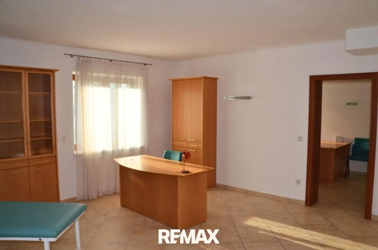 Behandlungsraum / Büro Ansicht 2