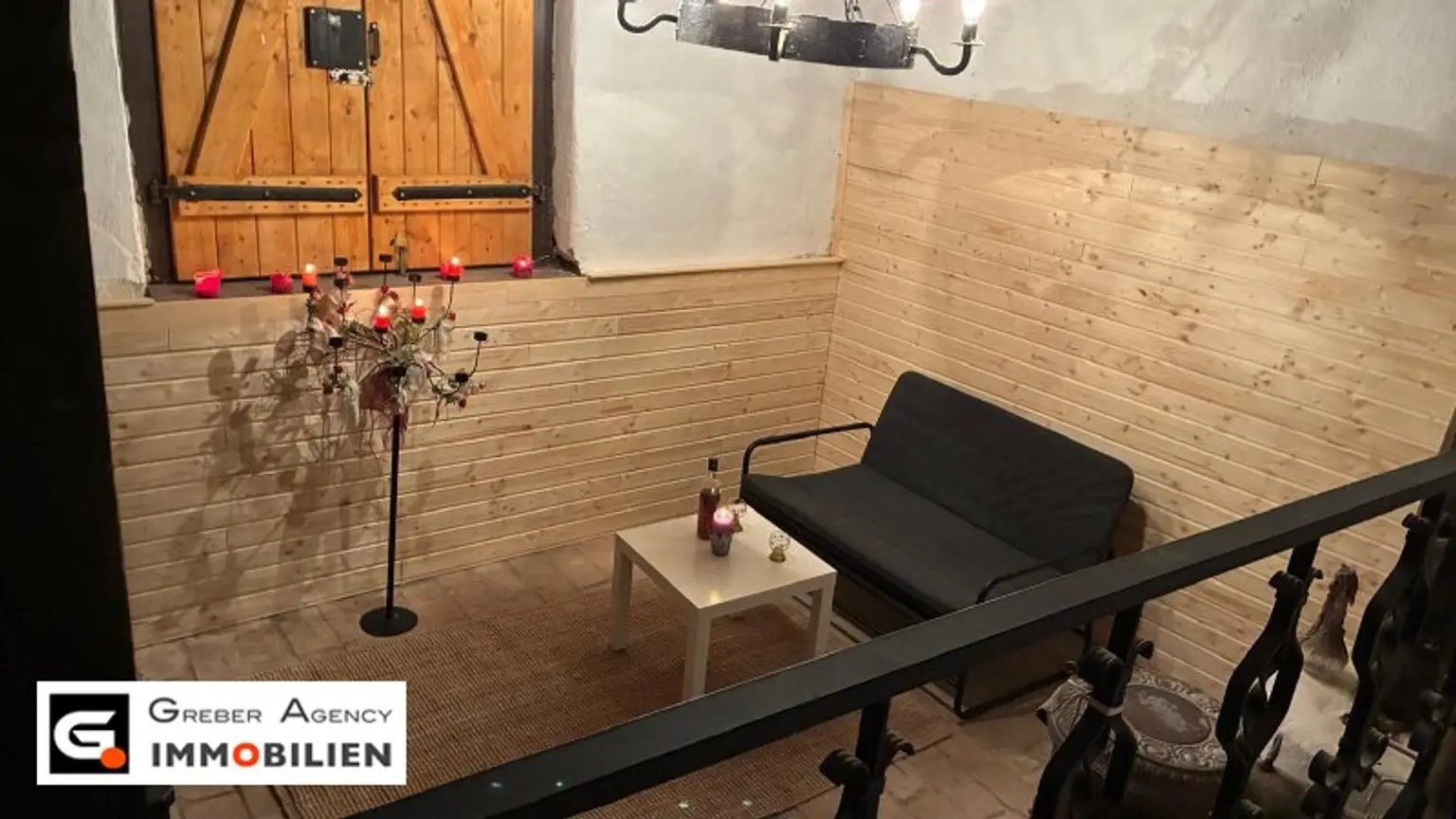 Urige Gemütlichkeit im eigenen Presshaus mit Fernblick