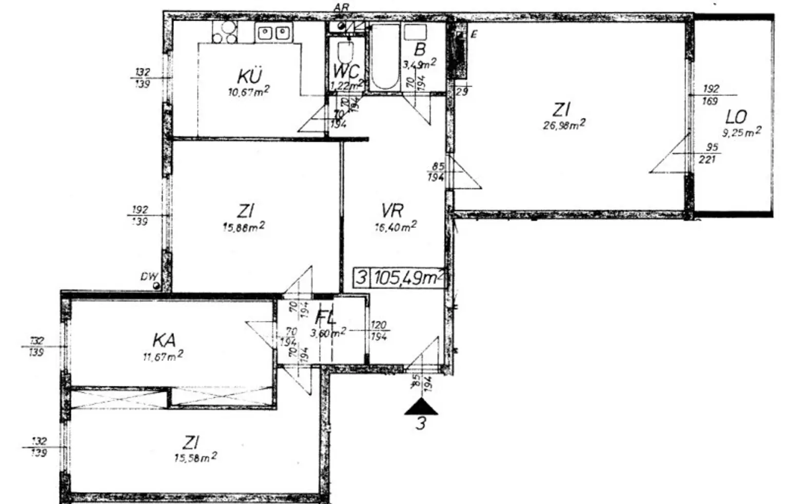 Geräumige 4-Zimmer-Wohnung mit Loggia mit viel Potential, Nähe Kennedybrücke!