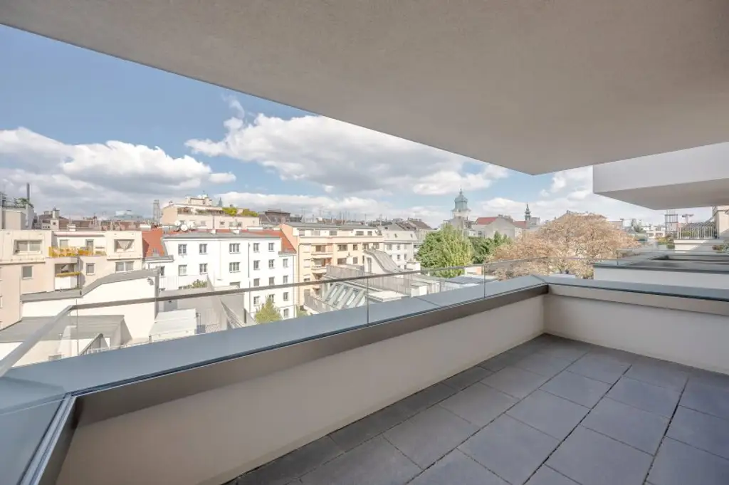 ++MOLLARD 50++ Stylish 3-room Apartment in Prime City Location (1/25)