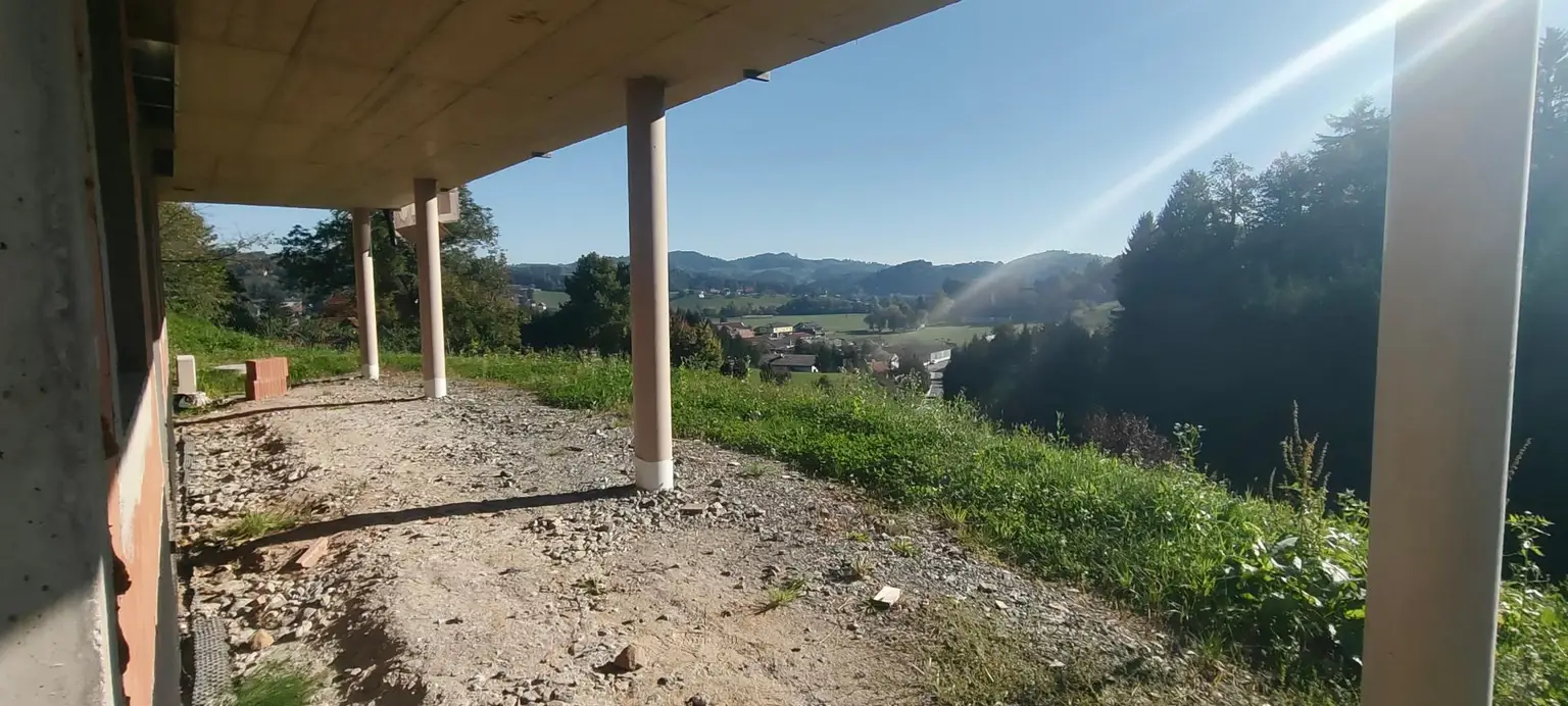 Wo Ruhe wohnt- Rohbau mit Aussicht in Leutschach