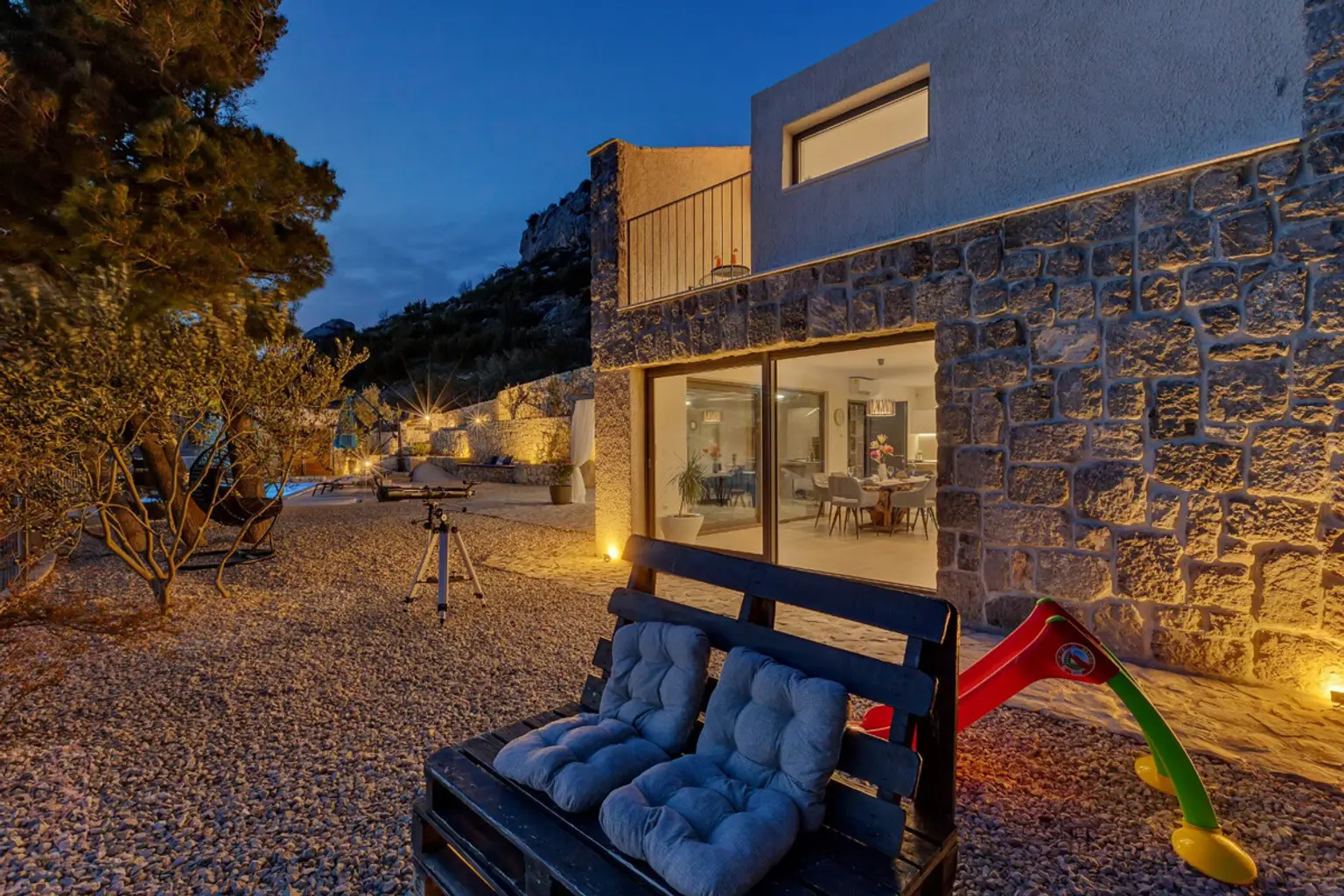 Stone Mansion Makarska – Mediterrane Eleganz mit Investitionspotenzial