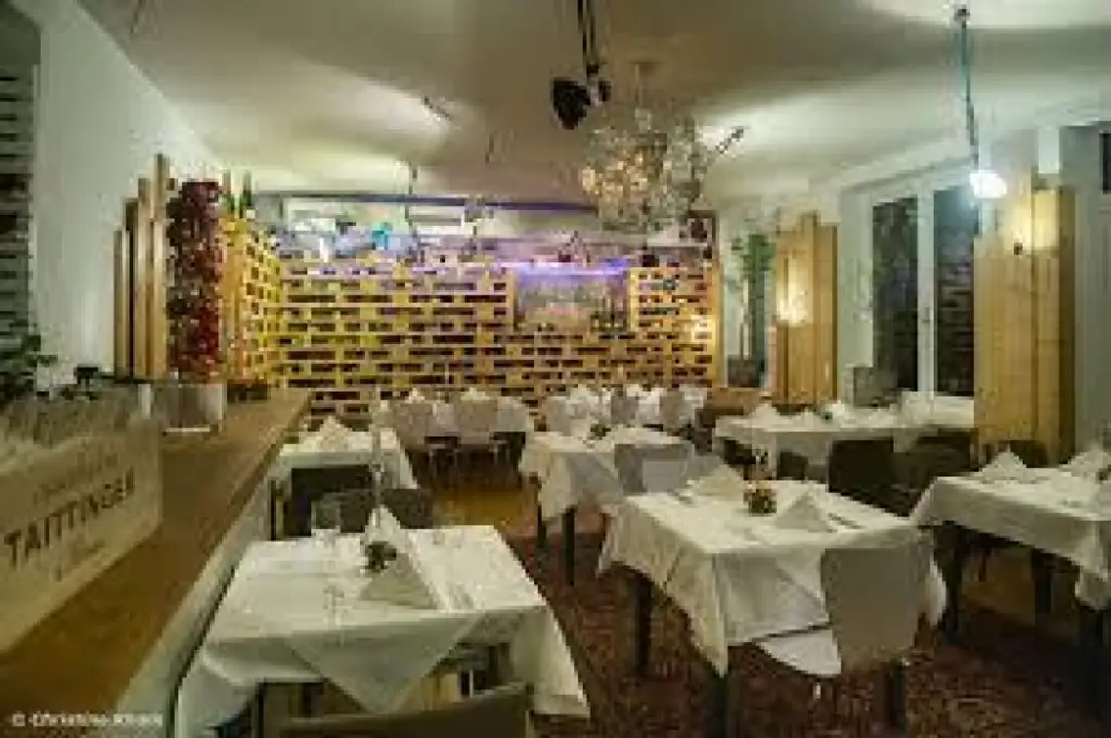 ABLÖSEFREI-TRAUMLOKAL BLICK ÜBER WIEN-GROSSE TERRASSE-TOP HOCHZEITSLOCATION-GASTROTEL IMMOBILIEN