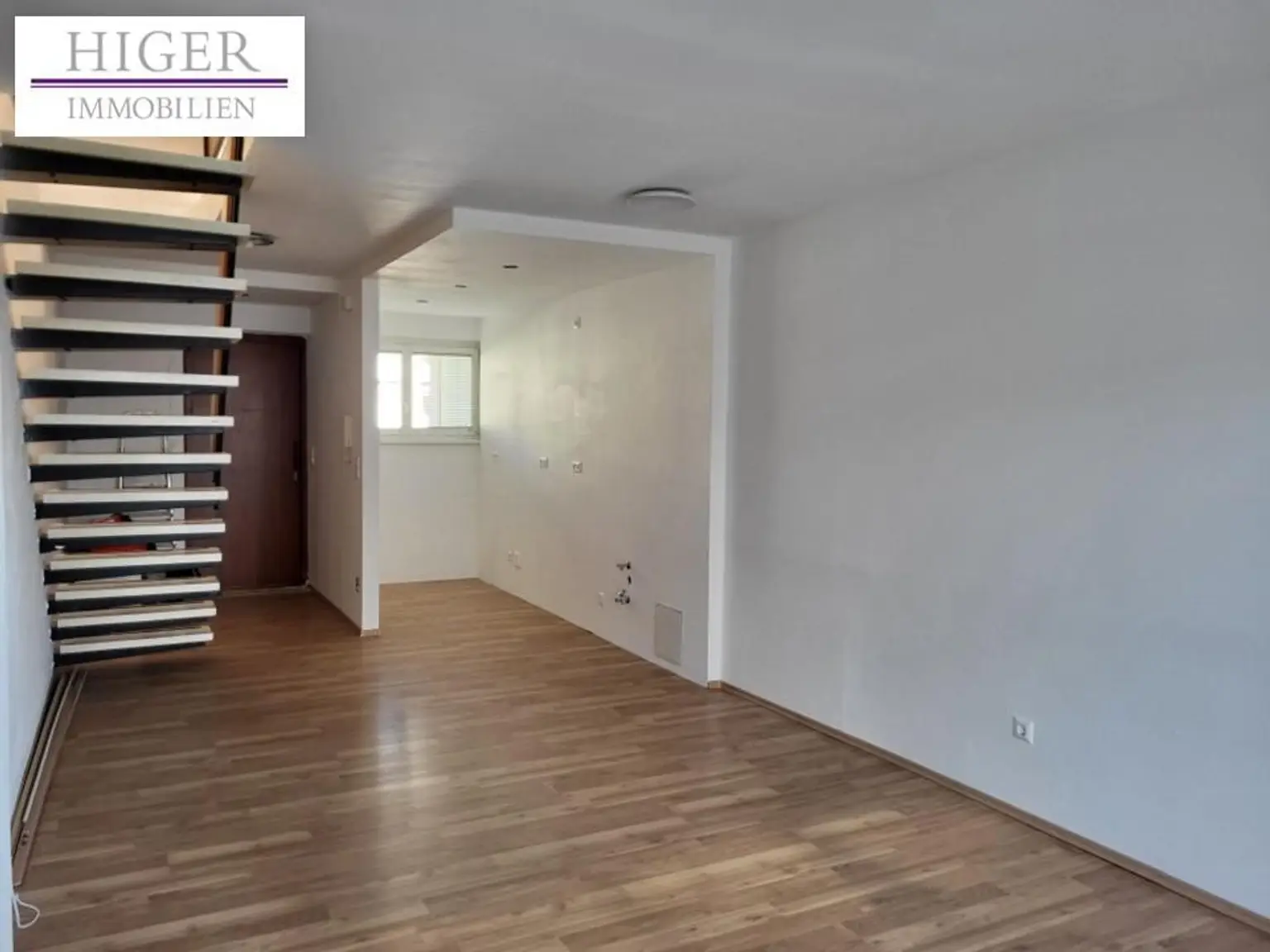 5 Zimmer-Innenstadtwohnung!