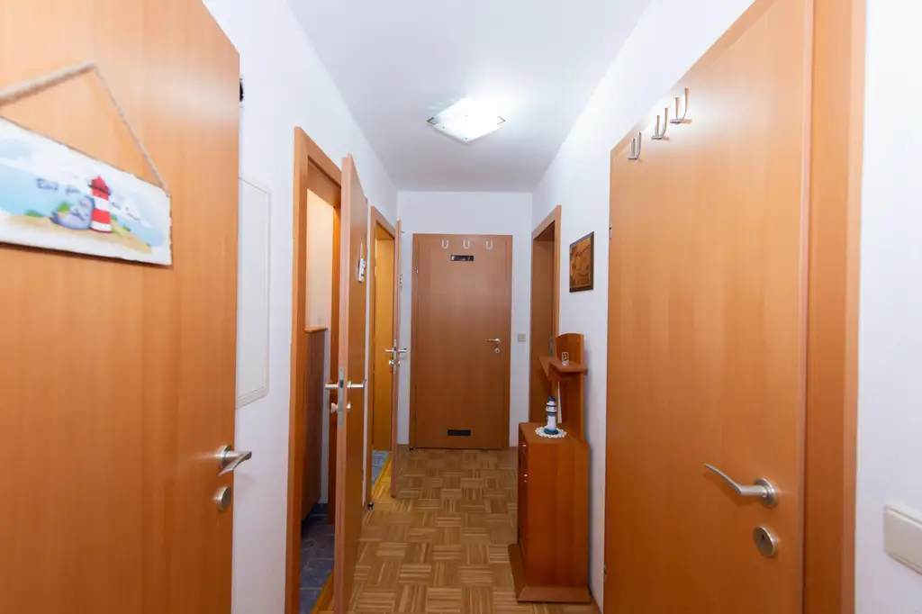 Eigentumswohnung mit vielen Vorzügen – Loggia-Balkon, moderner PV-Anlage & Smart-Home-System!