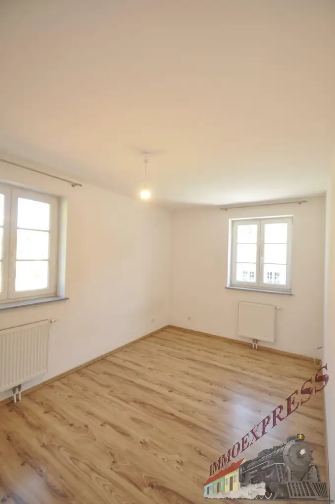 Sehr schöne 2 bis 3 Zimmerwohnung in Pressbaum Ortsteil Pfalzau mit Pergola