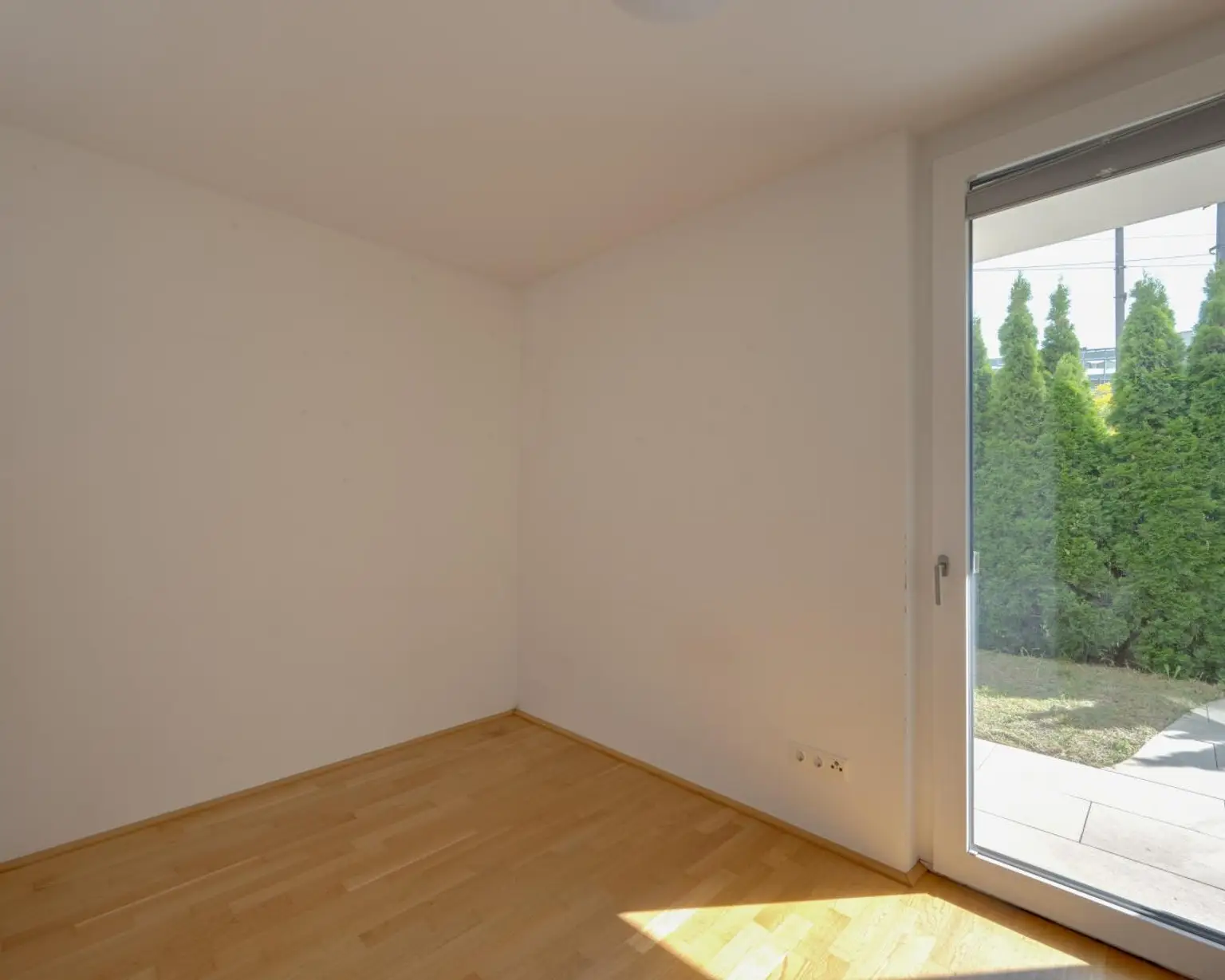Lage & Komfort – Familienwohnung mit Gartenanteil & zwei Terrassen