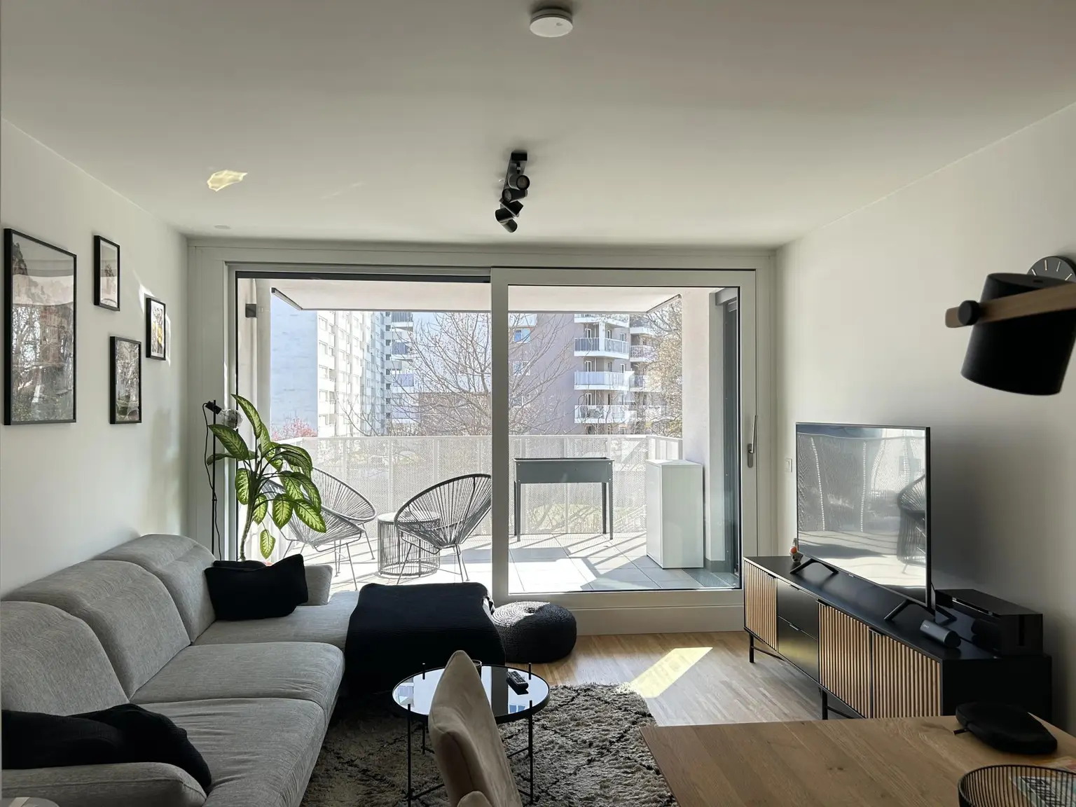 Wohnküche - Blick Schrickpark