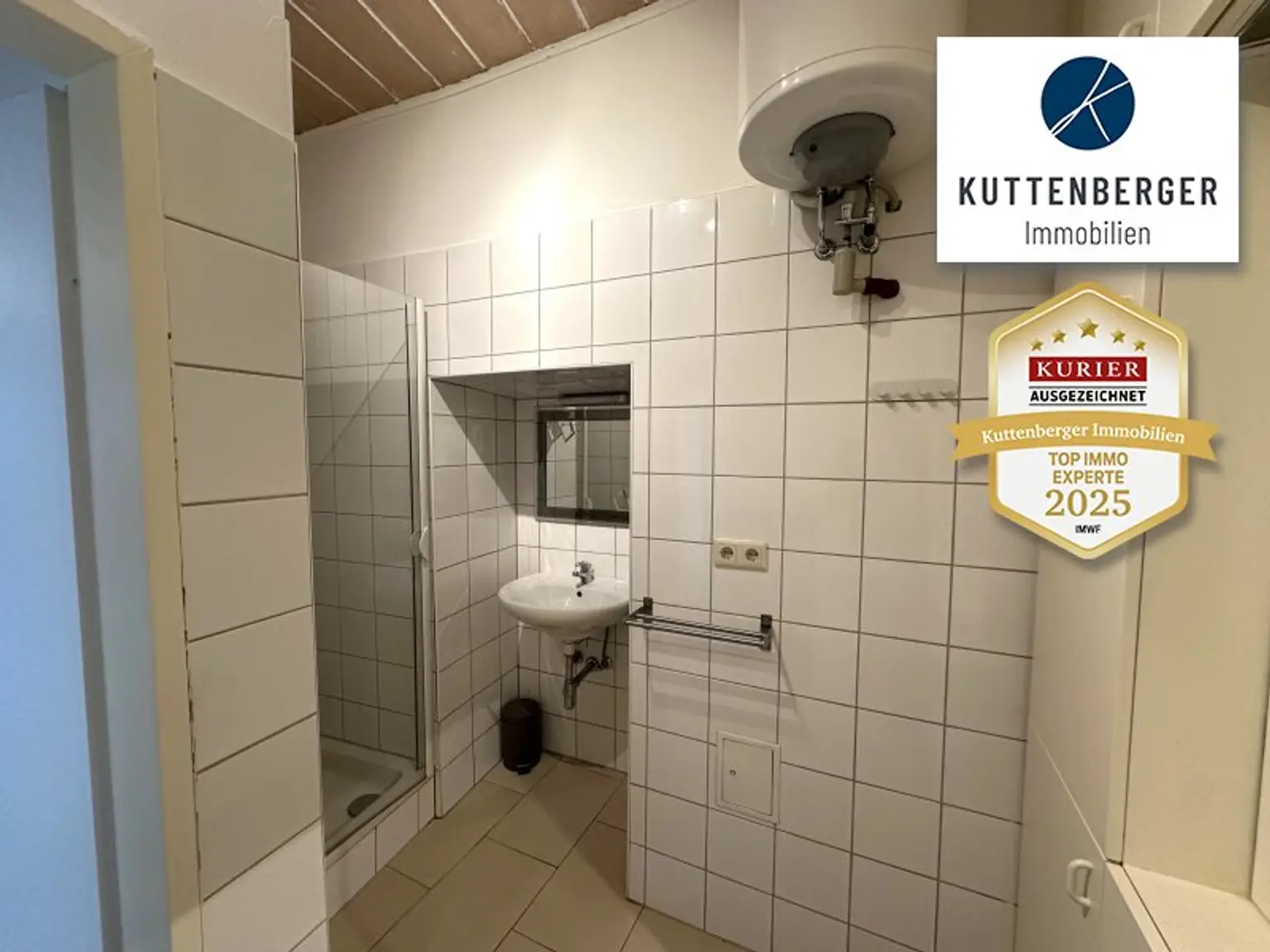 Helle Altbauwohnung in INNENSTADTLAGE!