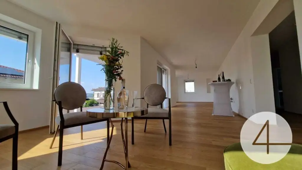 Selbstständig und doch im eigenen sicheren Hafen, WOHNEN-BÜRO, Niedrigst-Energiehaus 11 KW