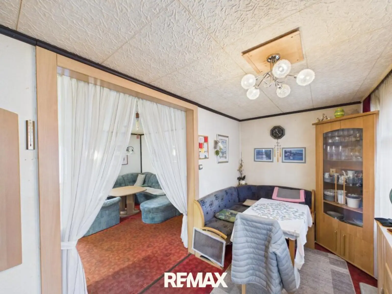 7 Esszimmer