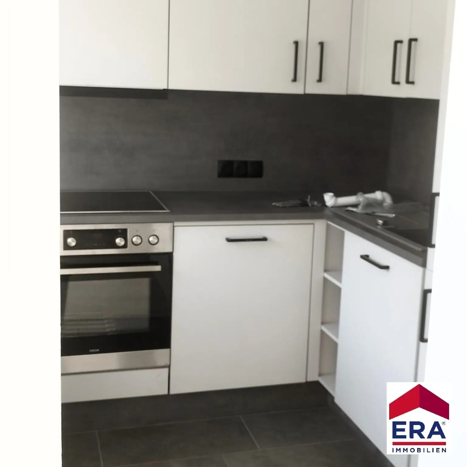 Moderne 2-Zi-Wohnung mit Loggia & Garage in Linz, vollrenoviert, Top Lage!