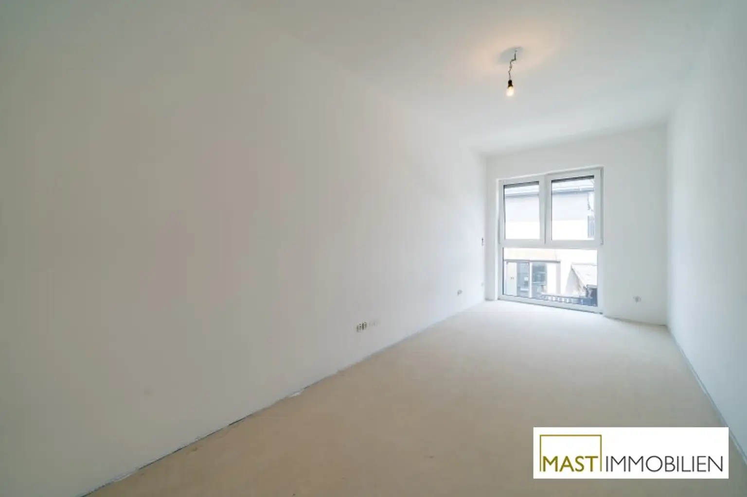5-Zimmer Reihenhaus in Strasshof in Zentrumslage – Wohnen im Grünen bei Wien!