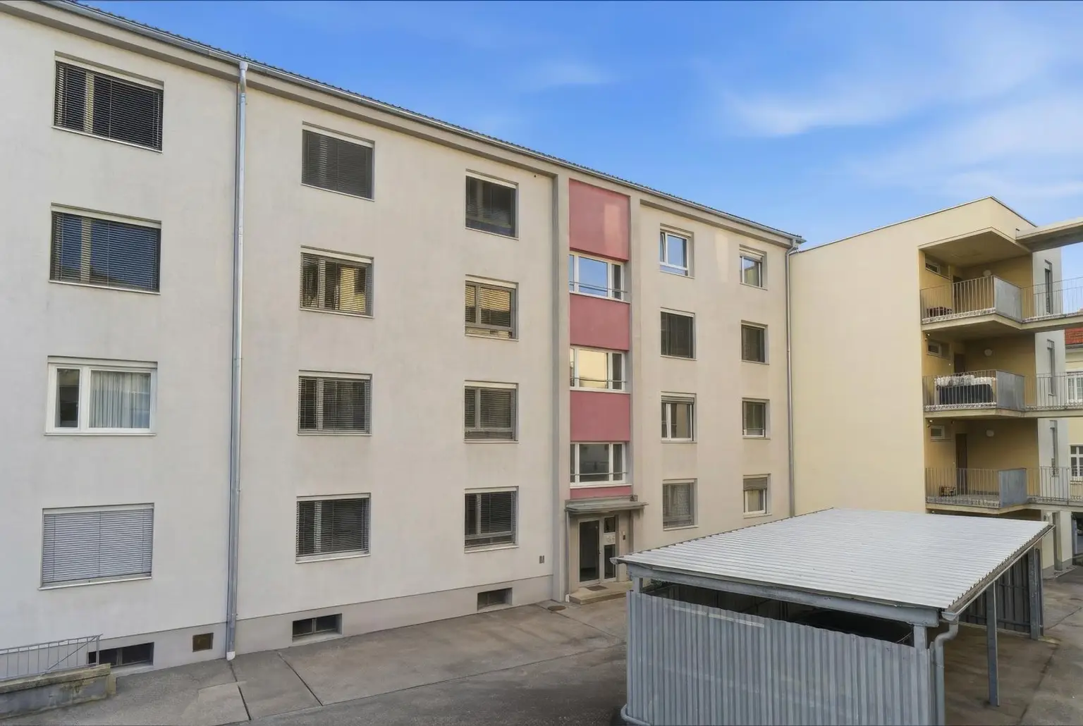 Außenansicht Wohnhaus