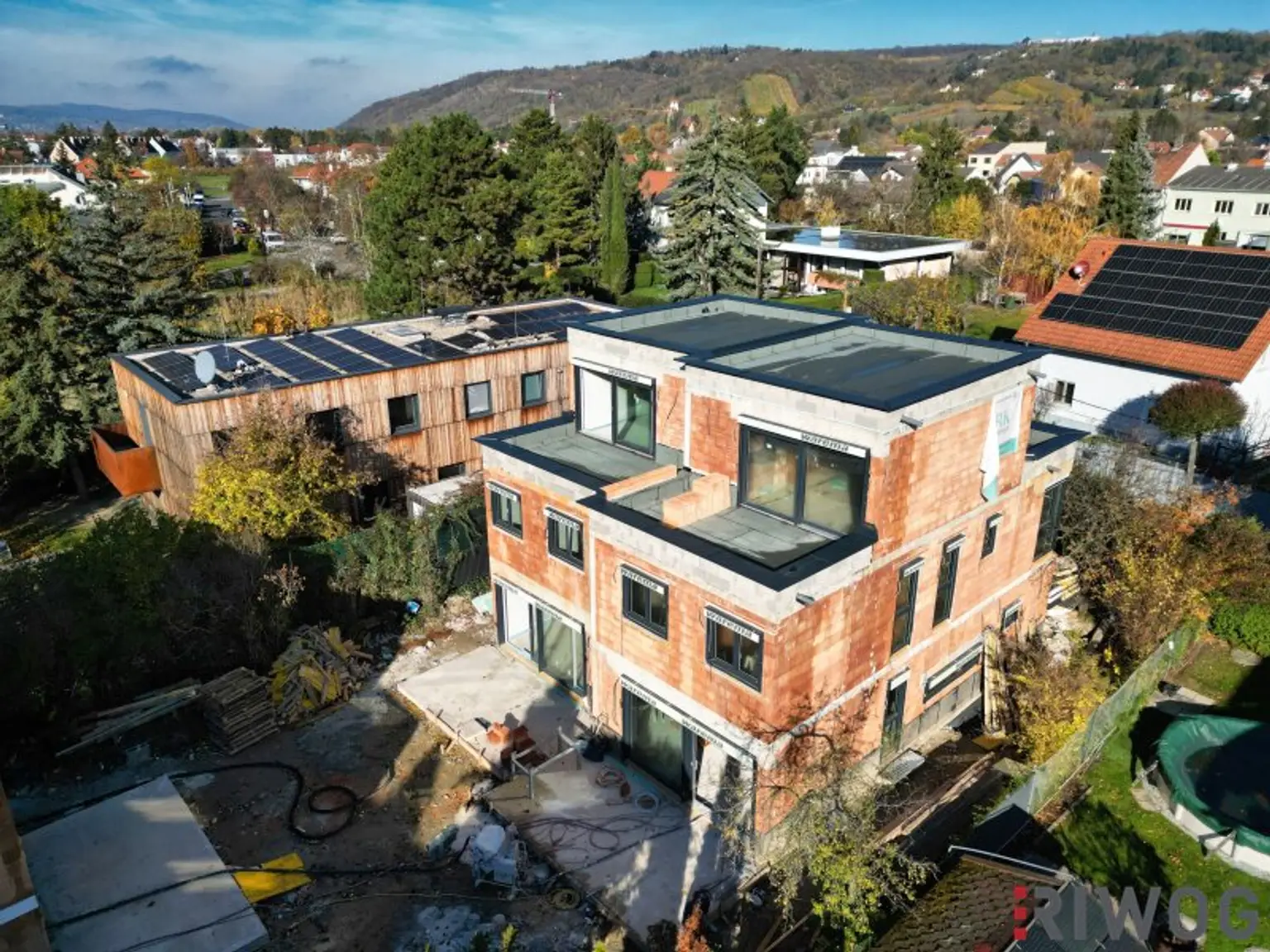 Fertigstellung Ende 2025 | Erstbezug nach Errichtung | Vollunterkellertes 5-Zimmer Doppelhaus mit Luftwärmepumpe