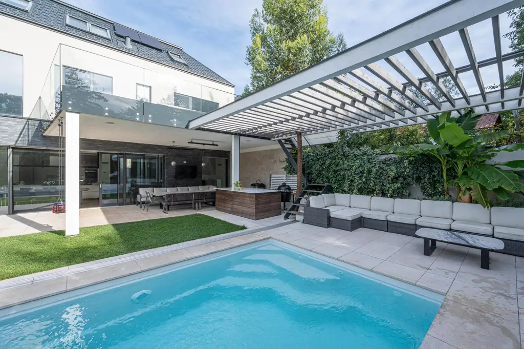 Abgebergestützt PROVISIONSFREI für den KÄUFER! - "Neubauvilla an der Weinstraße!"